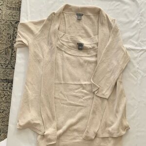 Ann Taylor XL Women's Cream Sweater Set